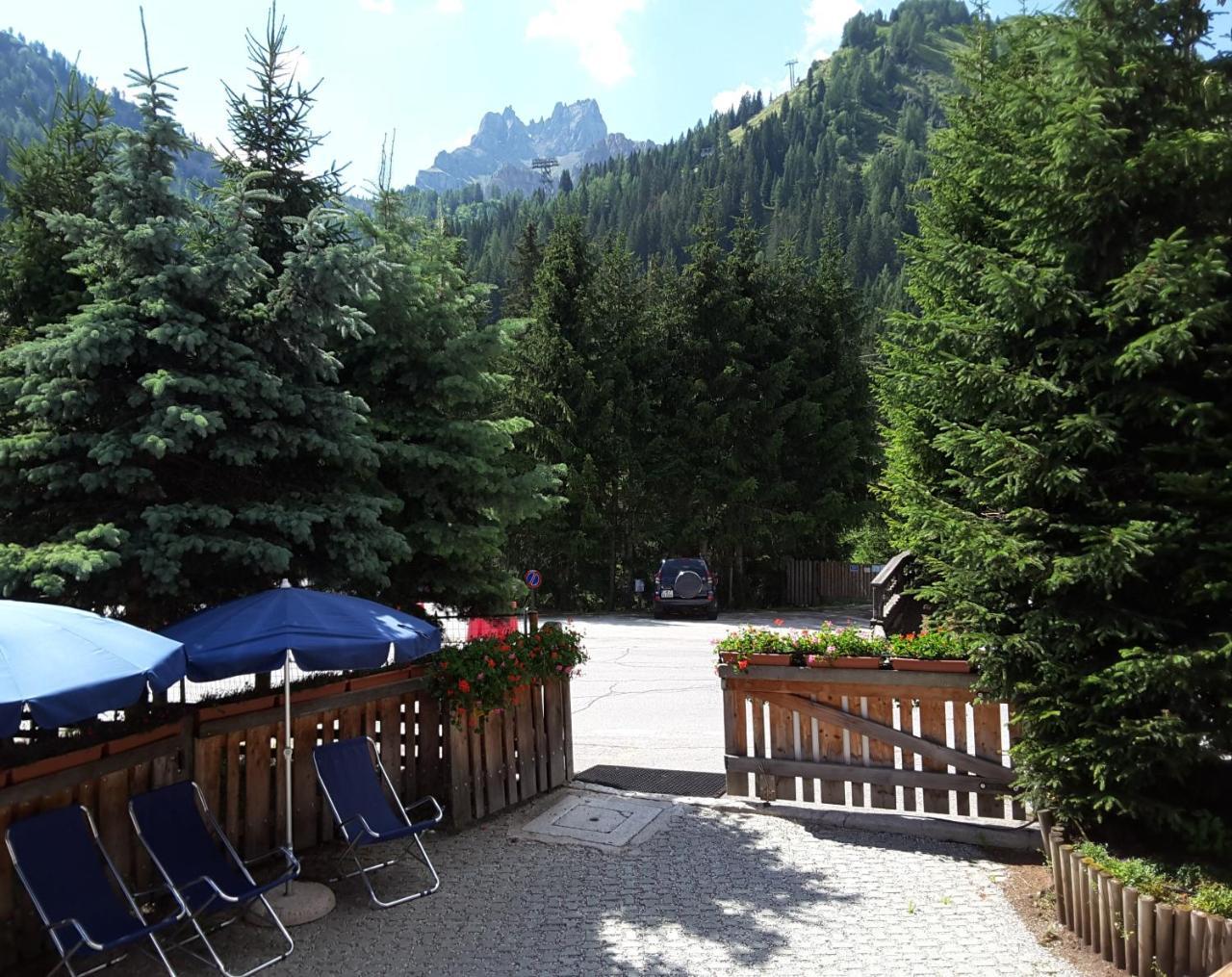 Chalet Brigitte B&B Arabba Eksteriør billede